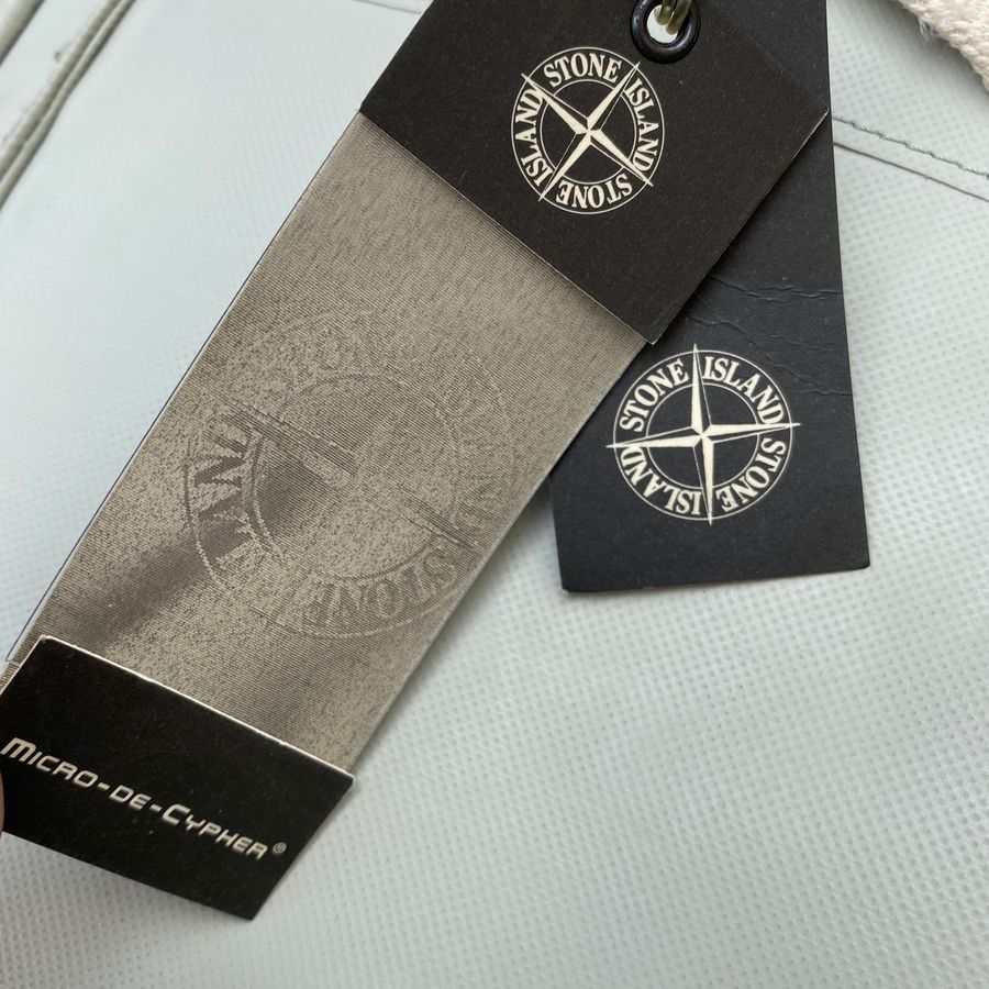 stone island micro-de-cypher holographic label