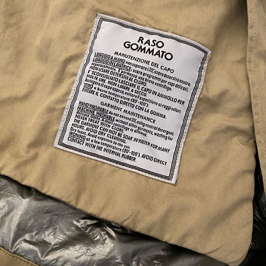 stone island raso gommato metallic cover label