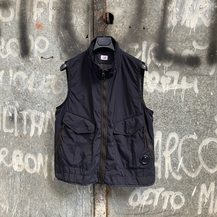 cp company taylon p vest