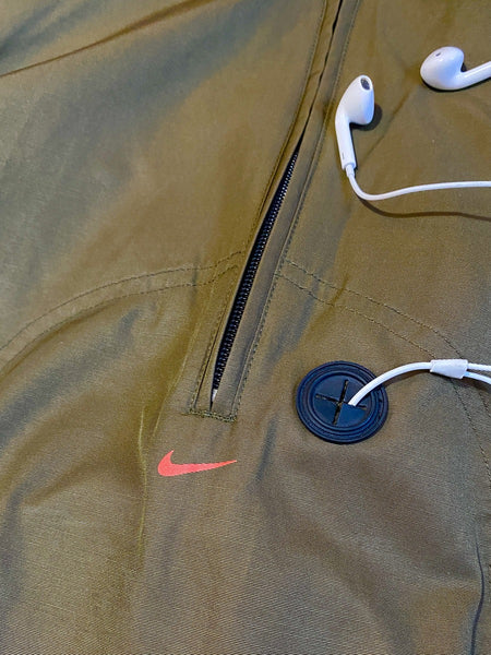 Nike AW '01/'02 CD Player Running Jacket (M/L)