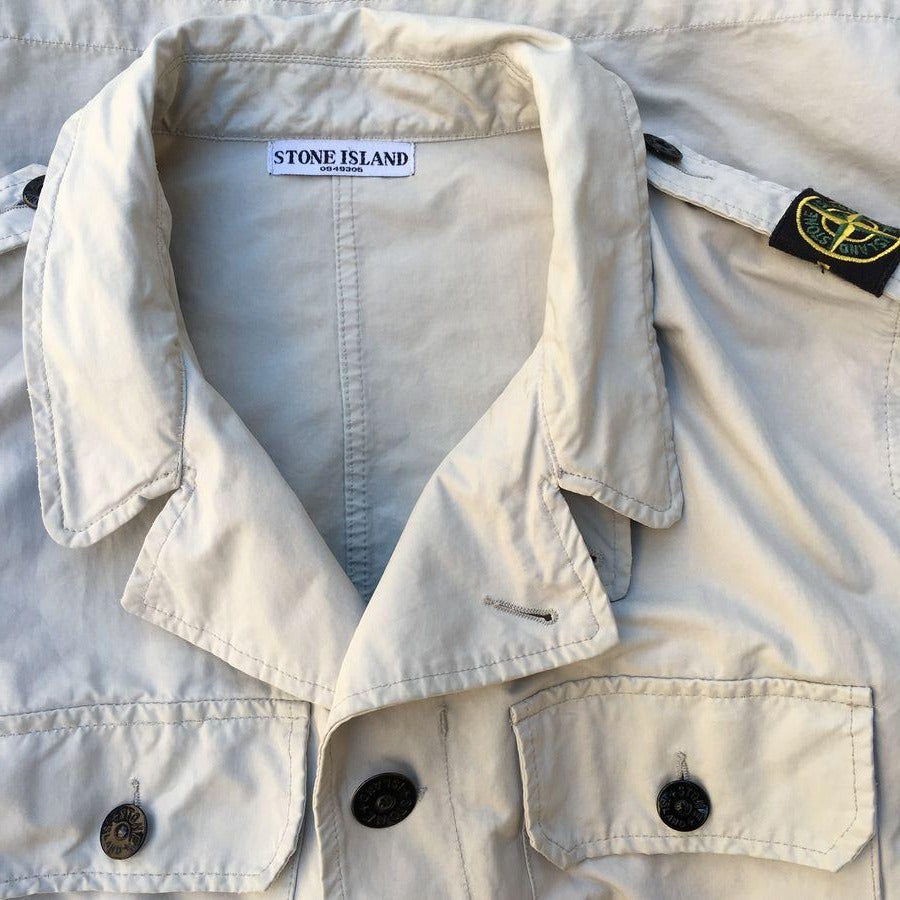 stone island field jacket with shoulder badge
