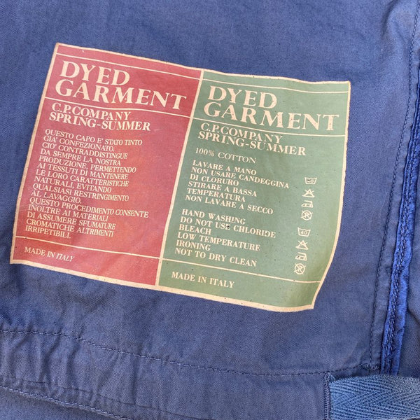 thermoadhesive label on cp company jacket
